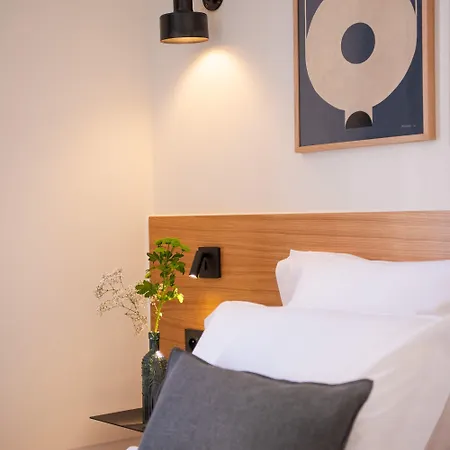 Hotel Tinah Paris, Aboukir Parigi