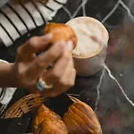 Tinah Paris, Aboukir